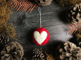 Round ornament, Amanita Red w/ Heart