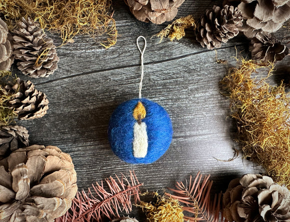 Round ornament, Lake Blue w/ Candle