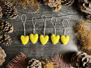 Wool heart ornaments, set of 5, Mahonia Yellow