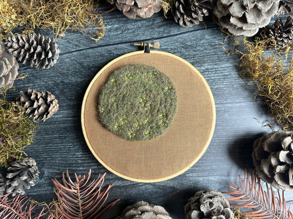 Embroidery hoop art, wool moss on linen, 5.25 inches