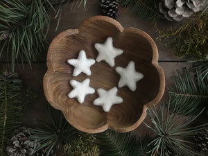 Felted wool stars, set of 5, Snowberry White